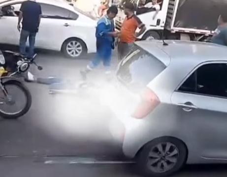 Motociclista muere arrollado por tractomula en la Vía 40 de Barranquilla