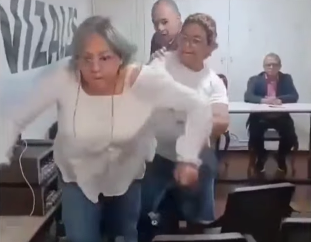 Asamblea del Pacto Histórico en Manizales termina en peleas y caos