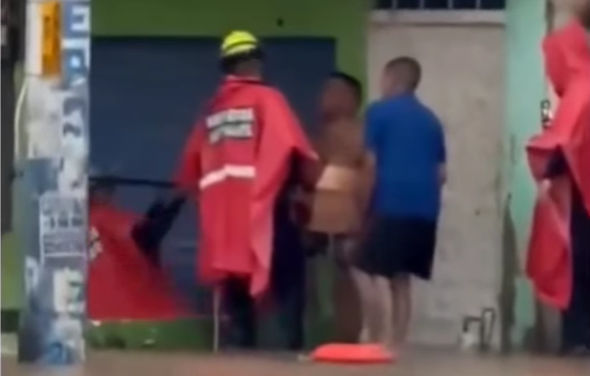 El aguacero no lo dejó descansar en paz