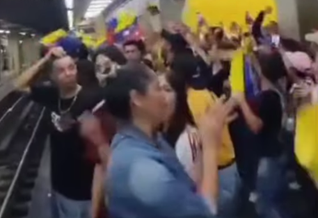“No quiero bono, no quiero CLAP, quiero que se vaya Nicolás”: protesta en el Metro de Caracas