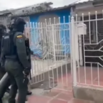 Policía incauta más de 500 elementos usados para licor adulterado en Barranquilla