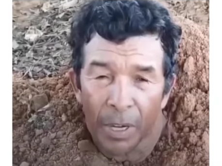 Pescador en Momil se entierra hasta el cuello tras ser alcanzado por un rayo en la Ciénaga Grande