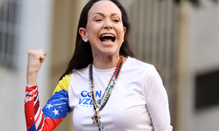 María Corina Machado, Nobel de la Paz 2025 por su lucha pacífica por la democracia en Venezuela