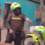 “Te lo pego, te lo pego”: policía atemorizó a jóvenes y niños en Soledad