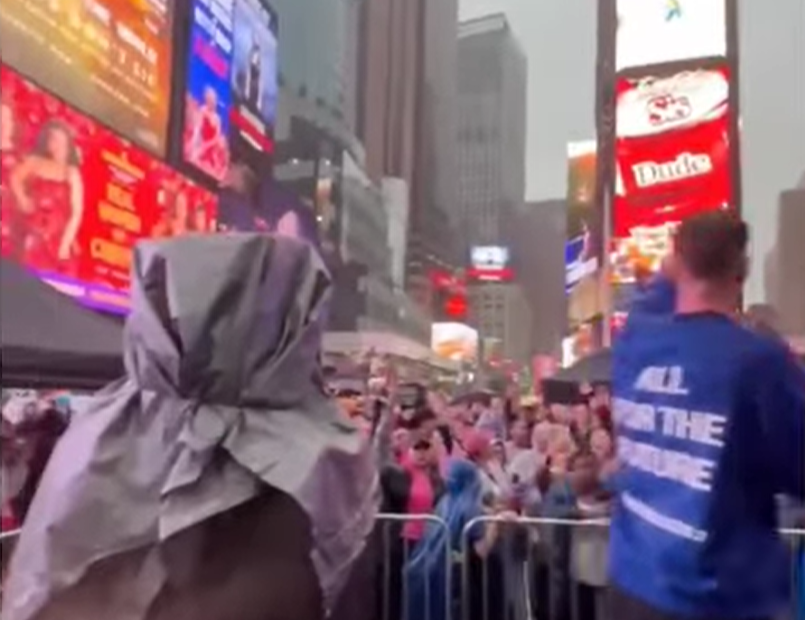 Miles de personas proclaman en Times Square: “¡Nueva York le pertenece a Jesús!’