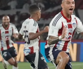 Junior derrotó 2–1 a Nacional y aprieta el grupo A en el Metropolitano