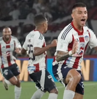 Junior derrotó 2–1 a Nacional y aprieta el grupo A en el Metropolitano