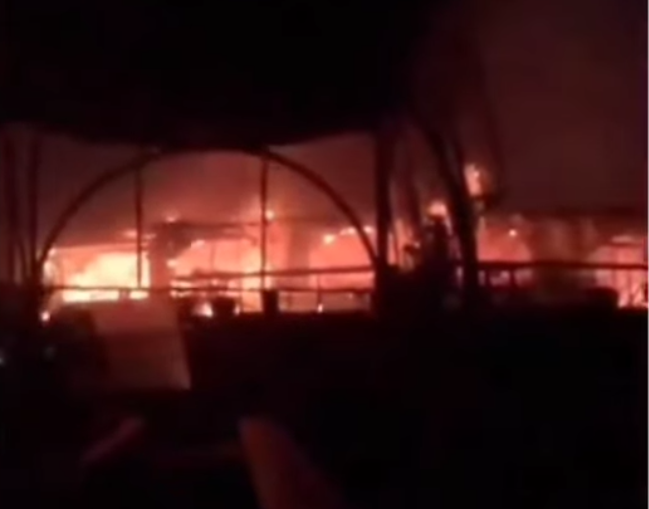 Tragedia en Goa: al menos 25 muertos en incendio de un club nocturno