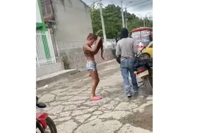 Mototaxista termina en plena ‘batalla campal’ trans un desacuerdo que encendió las redes