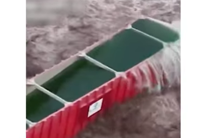 Inundaciones paralizan el sur de California y dejan a turistas atrapados en carreteras