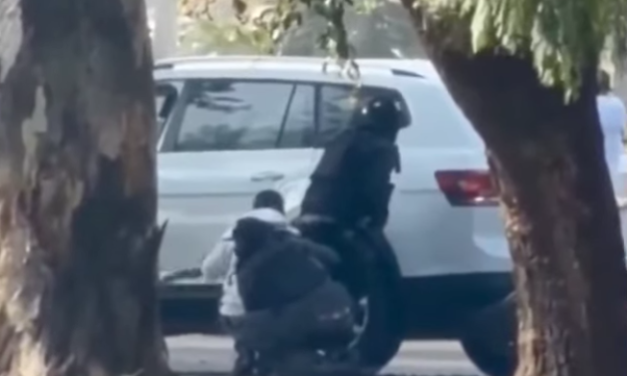 Balacera: camineta Lamborghini, 3 muertos 5 heridos y 400 casquillos percutados