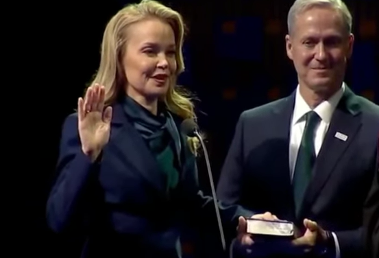 Helena Moreno hace historia como la primera alcaldesa latina de Nueva Orleans