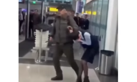 Exboxeador salva a mujer amenazada con cuchillo en aeropuerto de Kazajistán