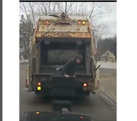 Hombre es captado oculto en un bote de basura tras huir de inspección en Ohio