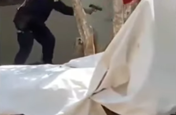 Policía dispara contra hombre que lo agredió durante operativo en Barranquilla