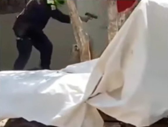 Policía dispara contra hombre que lo agredió durante operativo en Barranquilla