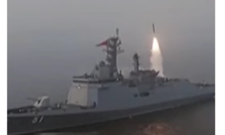 Kim Jong-un supervisa prueba de misiles desde nuevo destructor norcoreano