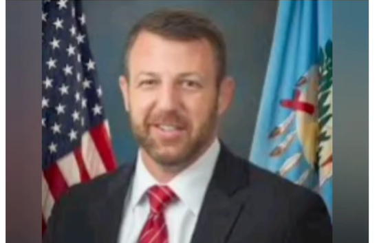 Trump anuncia cambio en Seguridad Nacional y nombra a Markwayne Mullin al frente del DHS