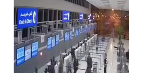 Ataque iraní sacude la terminal del aeropuerto de Dubái