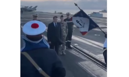 Francia exhibe su poder militar en el Mediterráneo en medio de tensiones internacionales