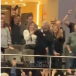 Juan David Oviedo fue coreado al final del concierto de Miguel Bosé en el Movistar Arena