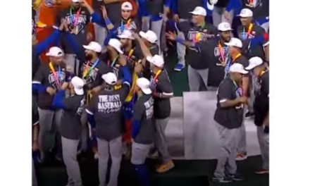 Venezuela hace historia y conquista su primer Clásico Mundial de Béisbol