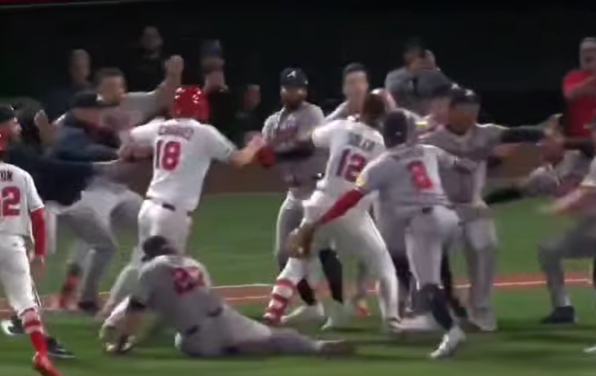 ¡Problemas en Anaheim! Reynaldo López y Jorge Soler protagonizan pelea y terminan expulsados