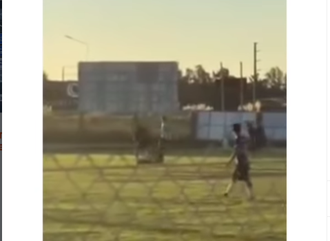 ESCÁNDALO EN ROSARIO: FUTBOLISTA AGREDE AL ÁRBITRO Y SUSPENDEN EL PARTIDO