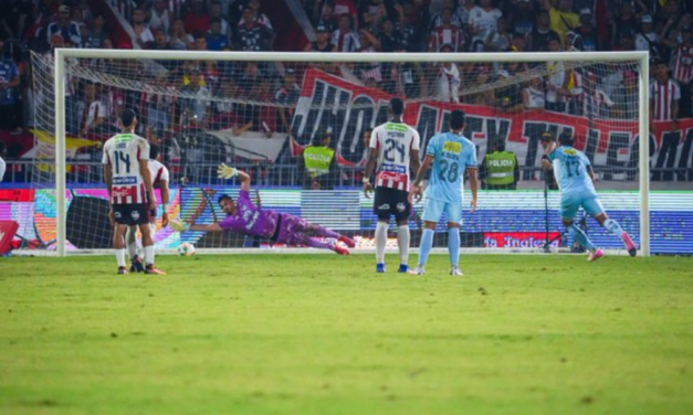 Junior sufrió, resistió y clasificó: eliminó a Once Caldas en una noche dramática
