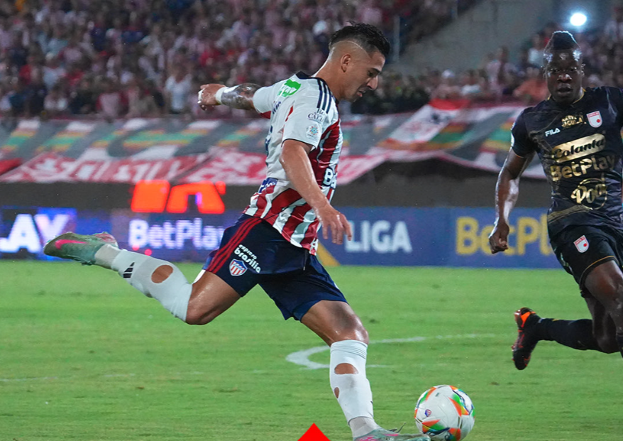 Junior rompió el hechizo ‘santafereño’ y volvió a citarse con la gloria