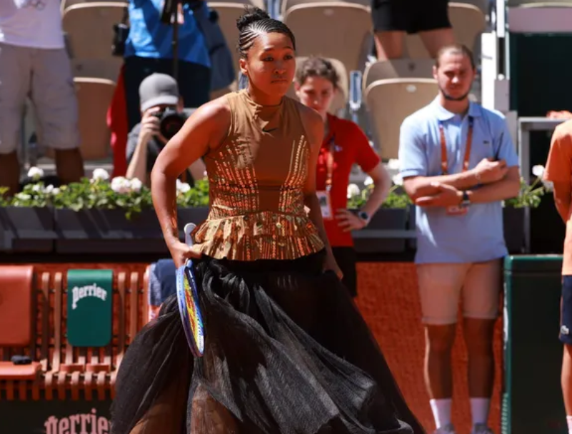 Naomi Osaka vuelve a deslumbrar con su atuendo
