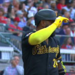 Marcell Ozuna recibió una emotiva ovación en su regreso a Atlanta