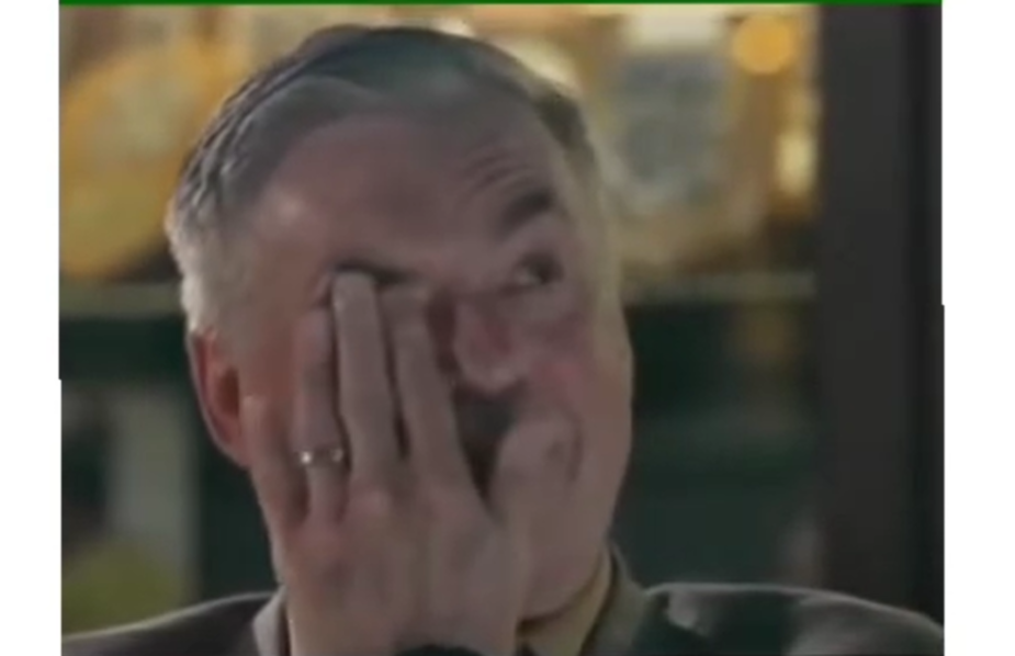 El nono Carlo conmovido con los mensajes de sus nietos