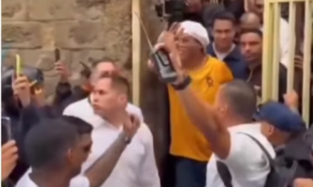 RONALDINHO PARALIZÓ VENEZUELA CON SU SONRISA