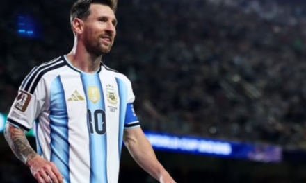 Messi volvió a hacer historia y Argentina arrancó con pie derecho