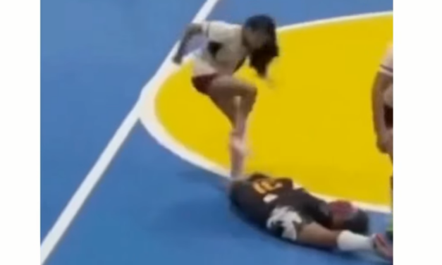 Una salvaje agresión sacudió el futsal femenino en Brasil
