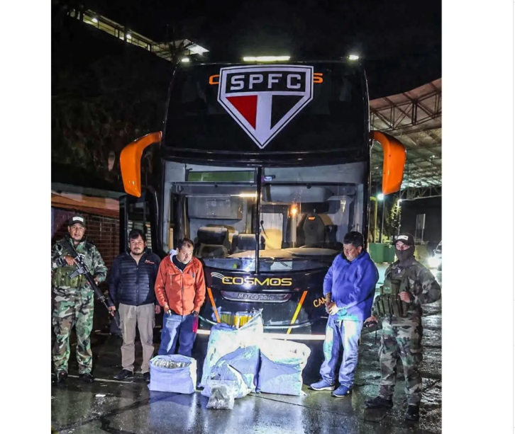 Bus que transportaría al São Paulo fue detenido con 86,5 kilos de marihuana