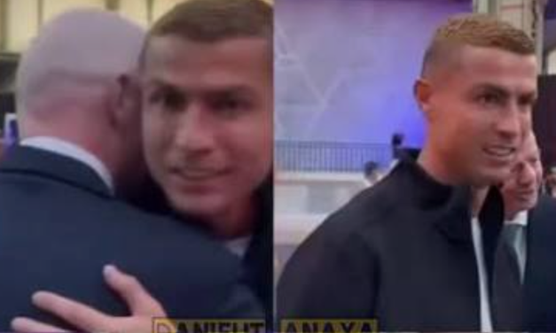 La cara de Cristiano tras saludar a Infantino que encendió las redes
