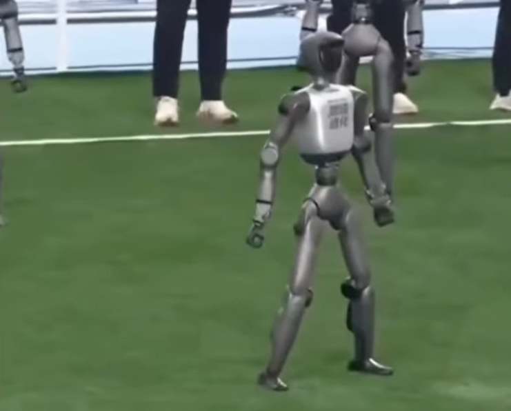 El “Siuuu” del futuro: un robot chino celebró como Cristiano Ronaldo