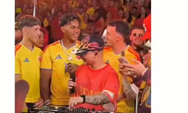 ¡Lamine Yamal se puso la camiseta de Colombia y se contagió del sabor colombiano!
