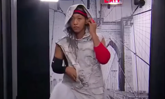 Naomi Osaka vuelve a convertir su entrada en un espectáculo de moda