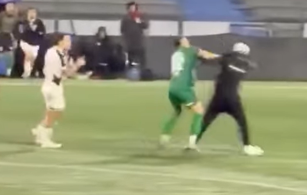 Dámelo al arquero en mi equipo: el único que confrontó ql hincha violento