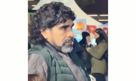 ¡ El Diego no se fue ! : Impactante parecido del Maradona DT lo hace viral