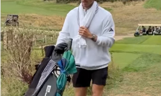 De cinco veces campeón de Europa a caddie: Gareth Bale cambia los tacos por los palos