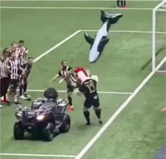 Atlético Mineiro eliminó al Santos y el festejo terminó en provocación