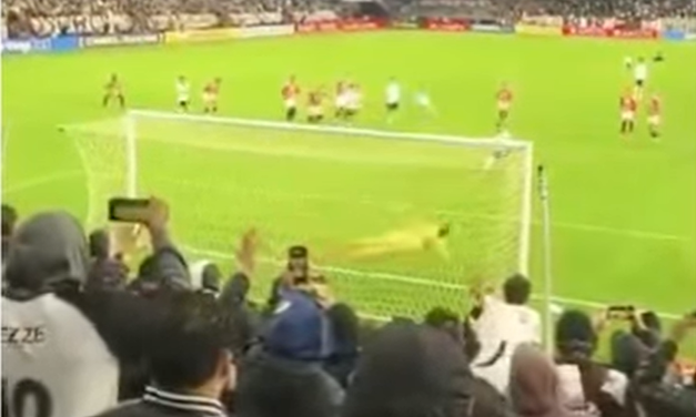 Memphis Depay pasó de héroe a señalado en cuestión de segundos