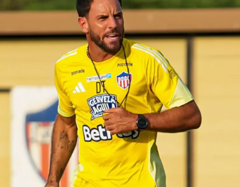 Viera tiene una misión: ¿cuántos puntos necesita Junior para meterse en los ocho?