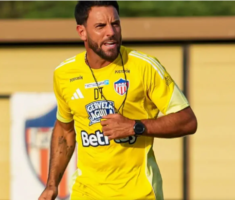 Viera tiene una misión: ¿cuántos puntos necesita Junior para meterse en los ocho?