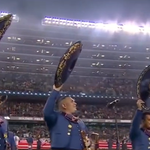 “Así suena la herencia”: un mariachi mexicano entonó el himno de Estados Unidos