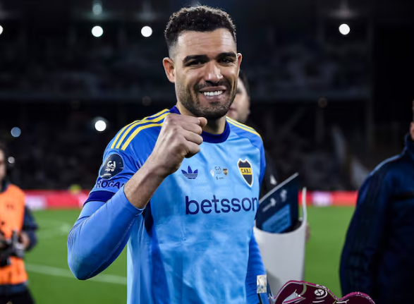 Álvaro Montero se vistió de héroe y metió a Boca en cuartos